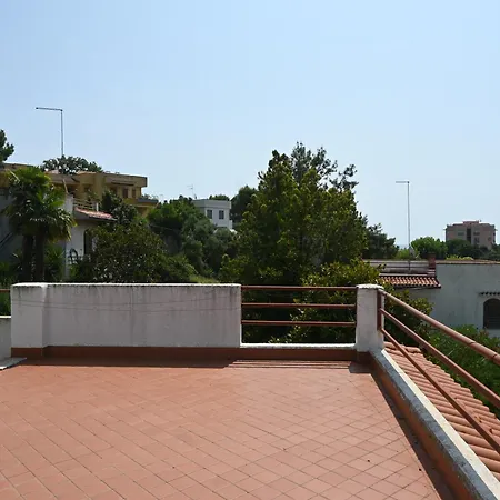 M444 - Marcelli, Comodo Quadrilocale Cielo-terra Con Patio Esterno Marcelli