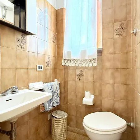 M444 - Marcelli, Comodo Quadrilocale Cielo-terra Con Patio Esterno Apartment *