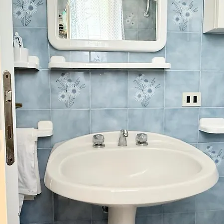 Apartamento M444 - Marcelli, Comodo Quadrilocale Cielo-terra Con Patio Esterno *