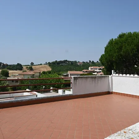 M444 - Marcelli, Comodo Quadrilocale Cielo-terra Con Patio Esterno Marcelli