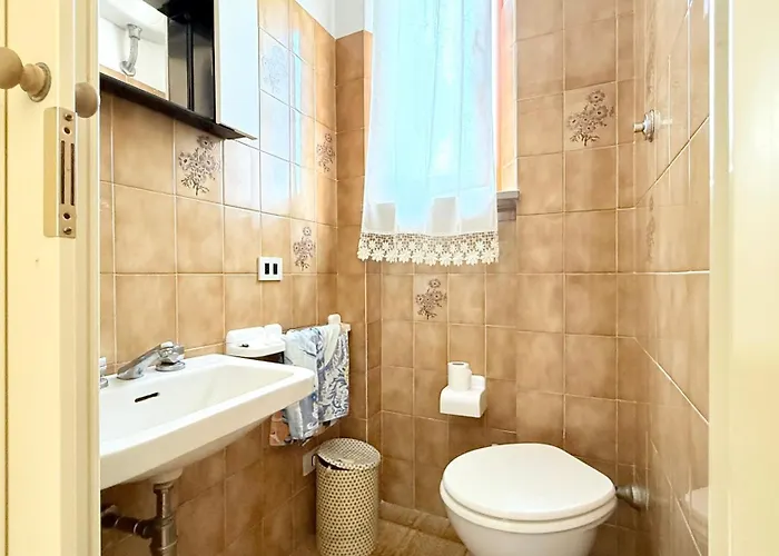 M444 - Marcelli, Comodo Quadrilocale Cielo-terra Con Patio Esterno Appartement *